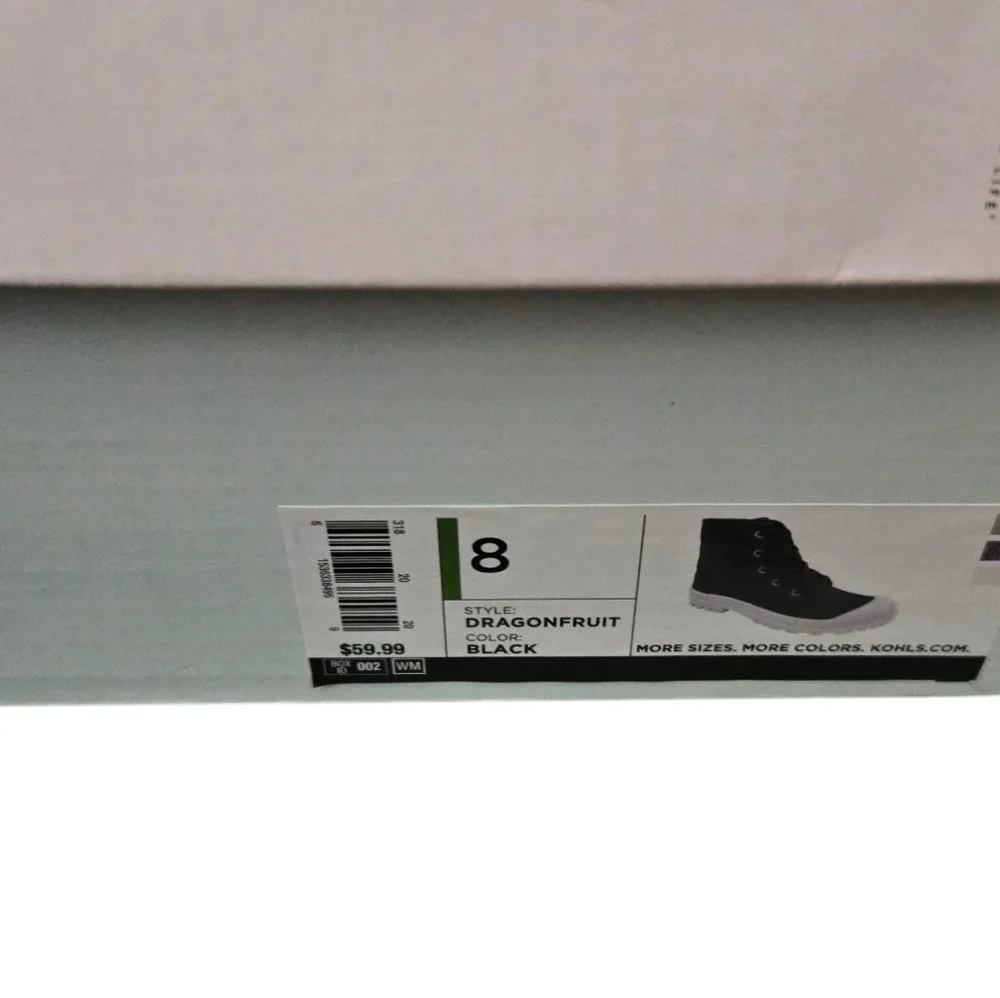 NIB SO Dragonfruit combat style boots